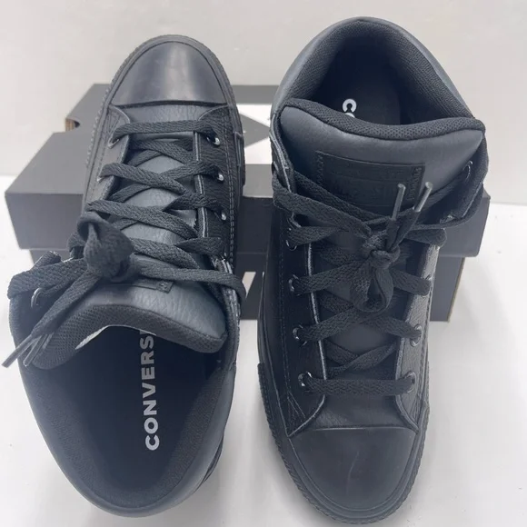 Converse WMNS A05102C
CTAS AXEL MID
BLACK/BLACK/BLACK
Sneakers - Picture 12 of 16